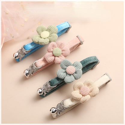 Cute Knitted Flower Pet Adustable Collar With Bell