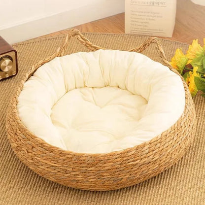 Rattan Woven Cattail Grass Bed